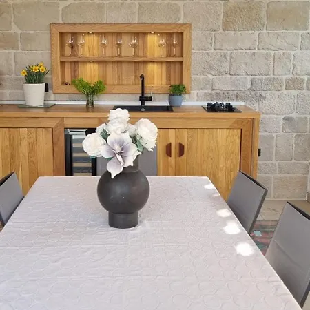 Villa Mare - Island Krk, Traditional Stone House With Pool Kras