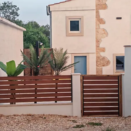 فيلة Mare - Island Krk, Traditional Stone House With Pool *