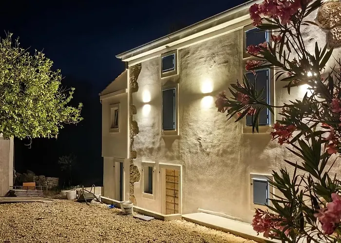 Mare - Island Krk, Traditional Stone House With Pool *