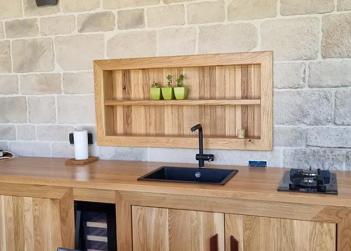 Willa Mare - Island Krk, Traditional Stone House With Pool *