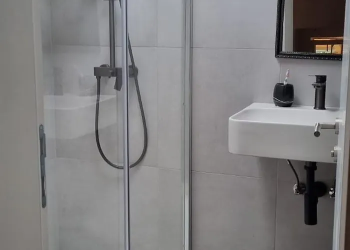 Willa Mare - Island Krk, Traditional Stone House With Pool