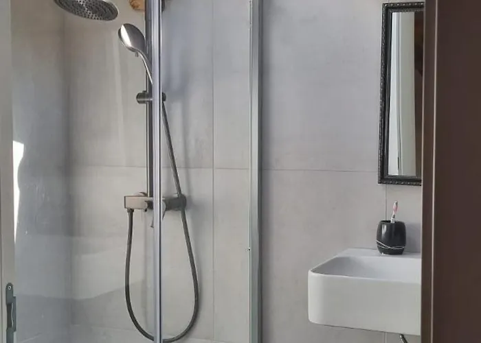 Mare - Island Krk, Traditional Stone House With Pool * Kras