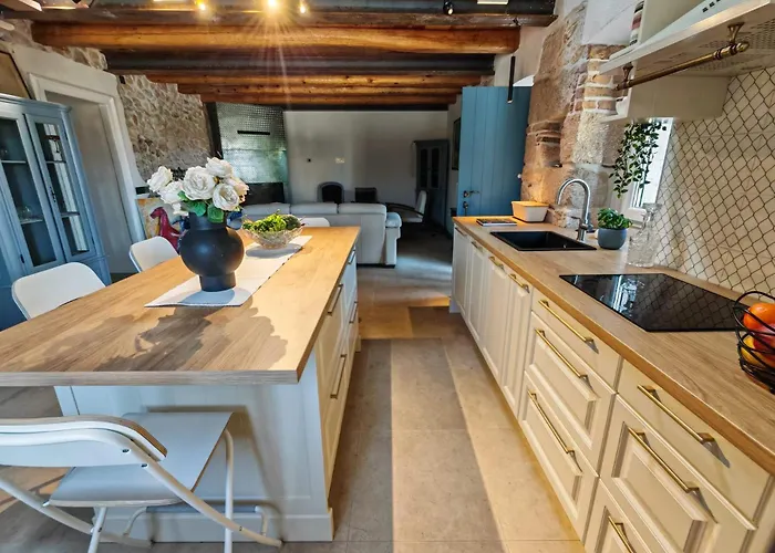 Mare - Island Krk, Traditional Stone House With Pool